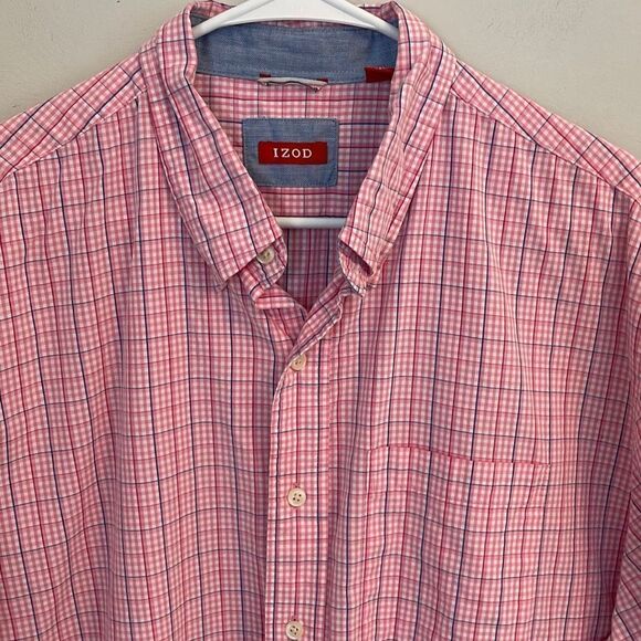 IZOD Saltwater Button Front Short‎ Sleeve Shirt Size XL Pink Plaid - Picture 2 of 6